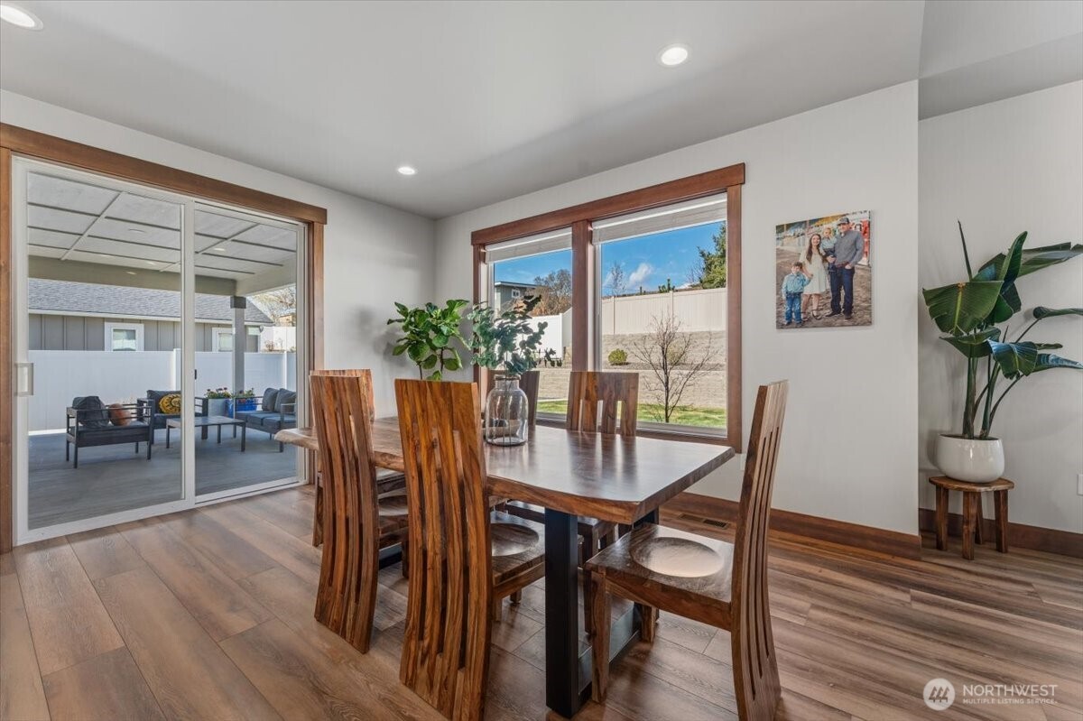 2637 Patriot Way SE, East Wenatchee, WA 98802