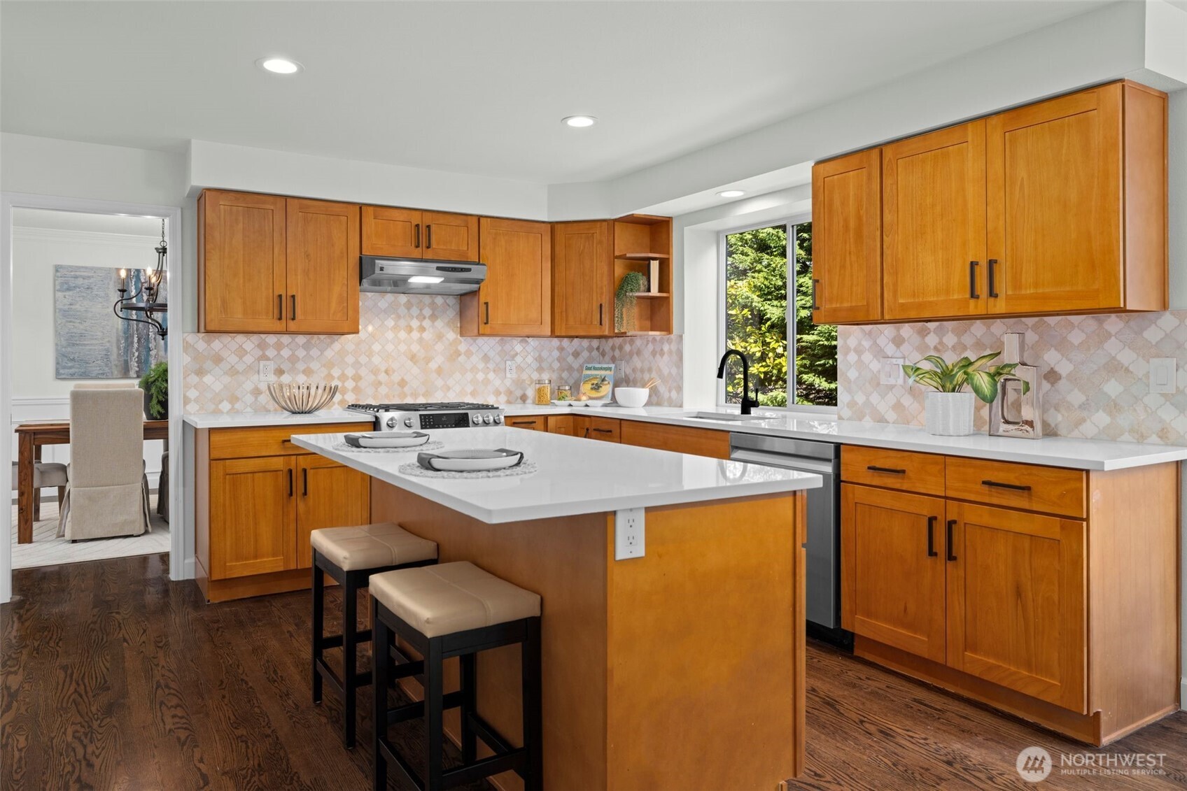 7204 153rd Avenue NE, Redmond, WA 98052