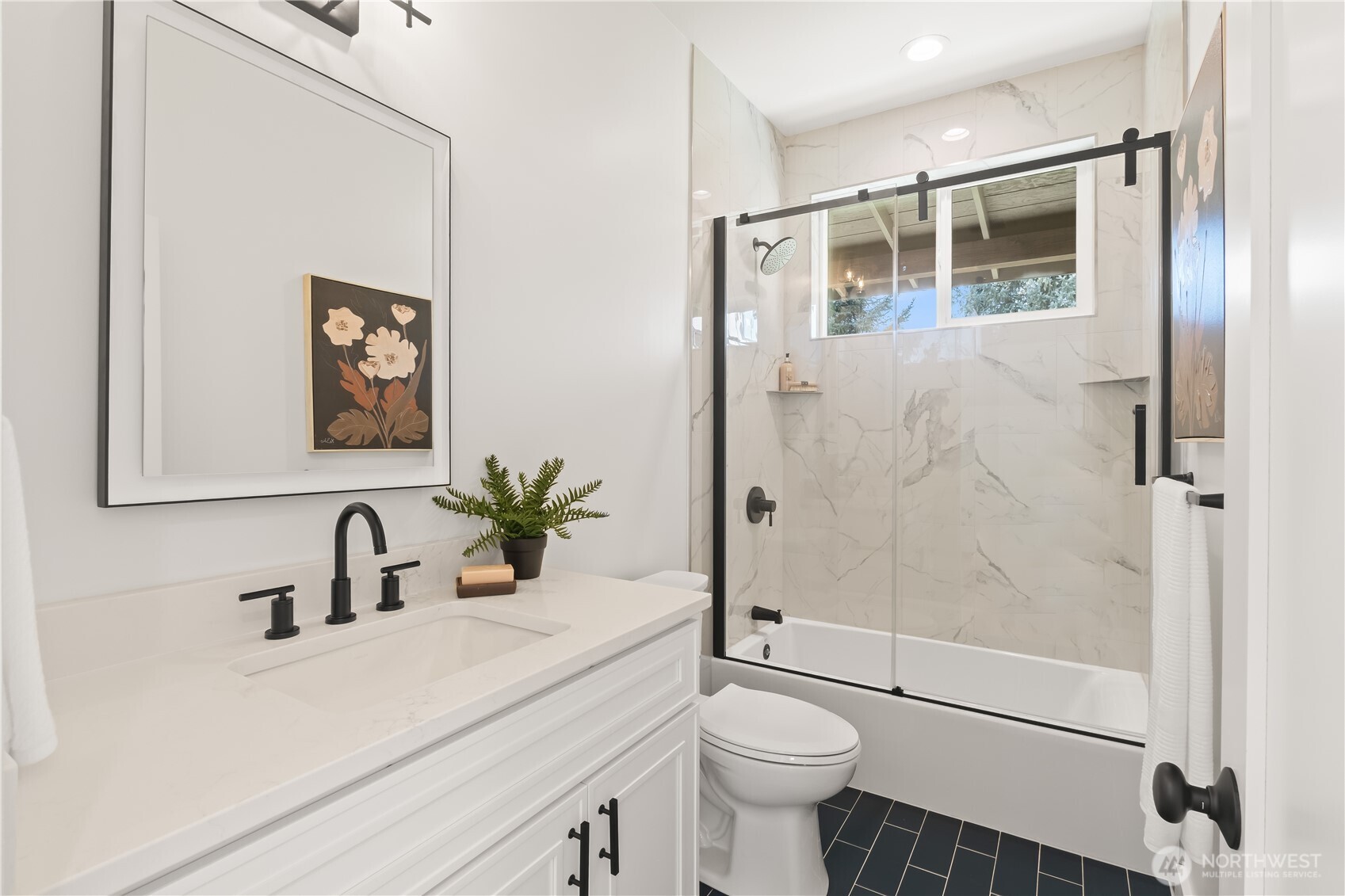 2905 Cedarwood Avenue , Bellingham, WA 98225