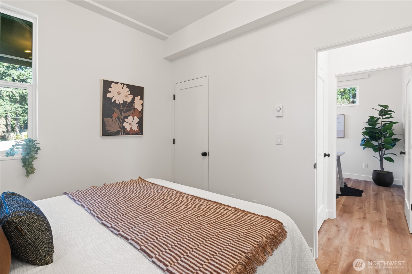 2905 Cedarwood Avenue , Bellingham, WA 98225