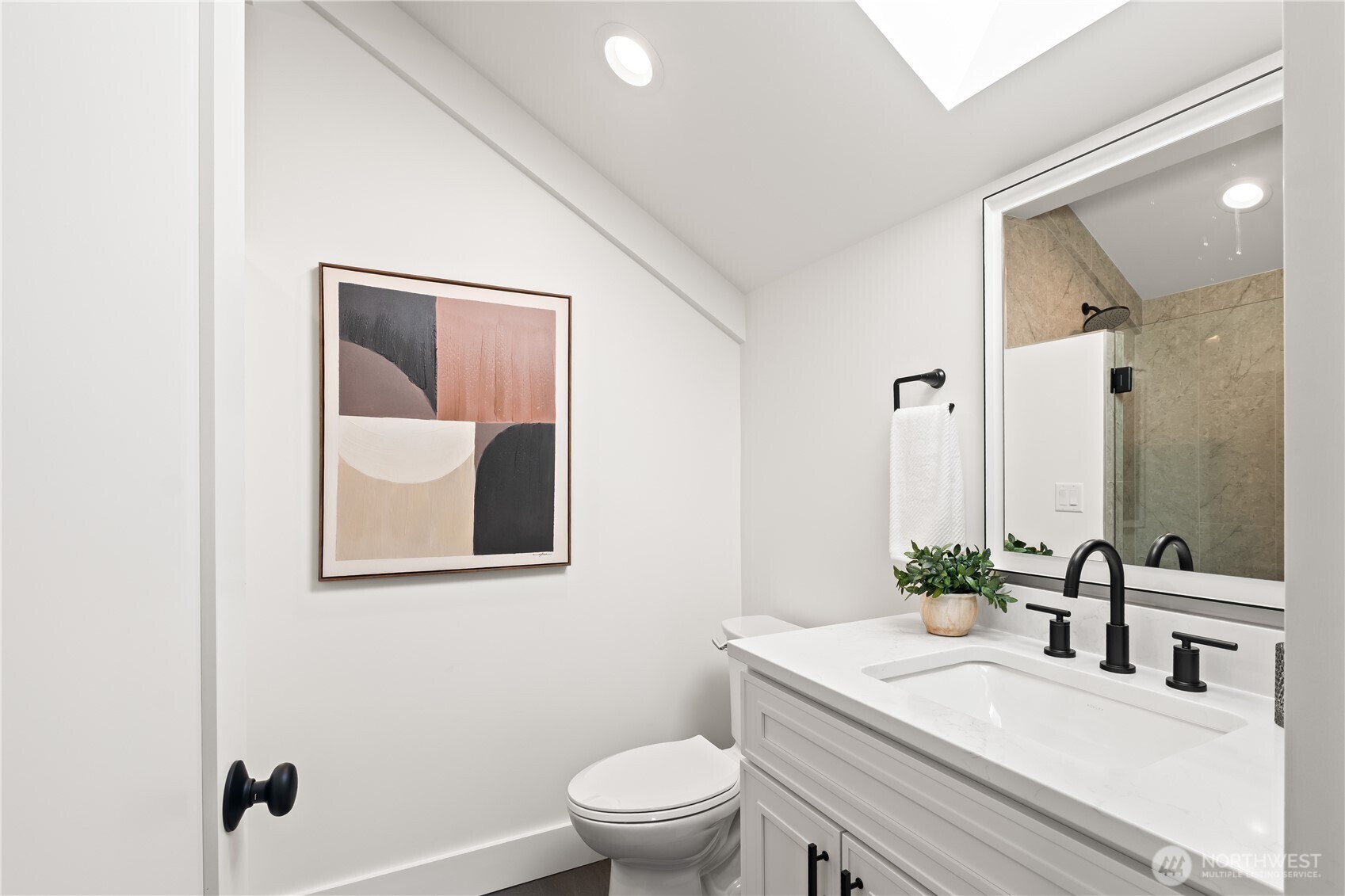 2905 Cedarwood Avenue , Bellingham, WA 98225