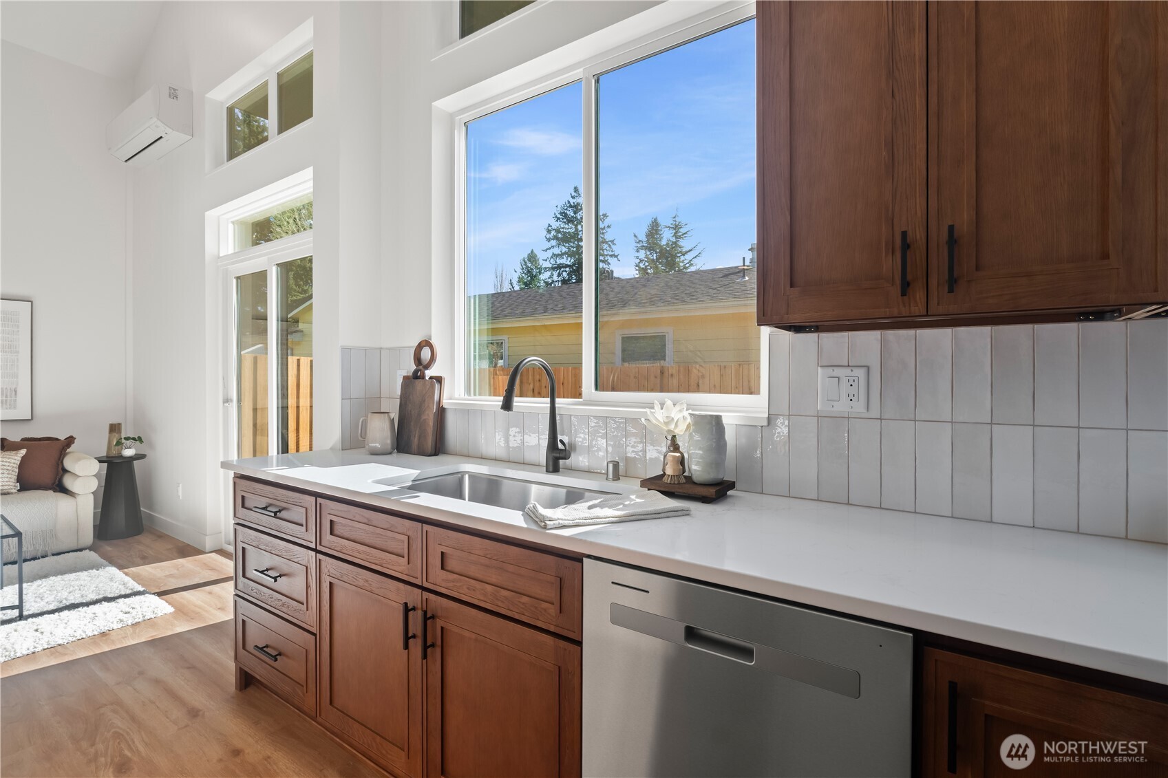 2905 Cedarwood Avenue , Bellingham, WA 98225