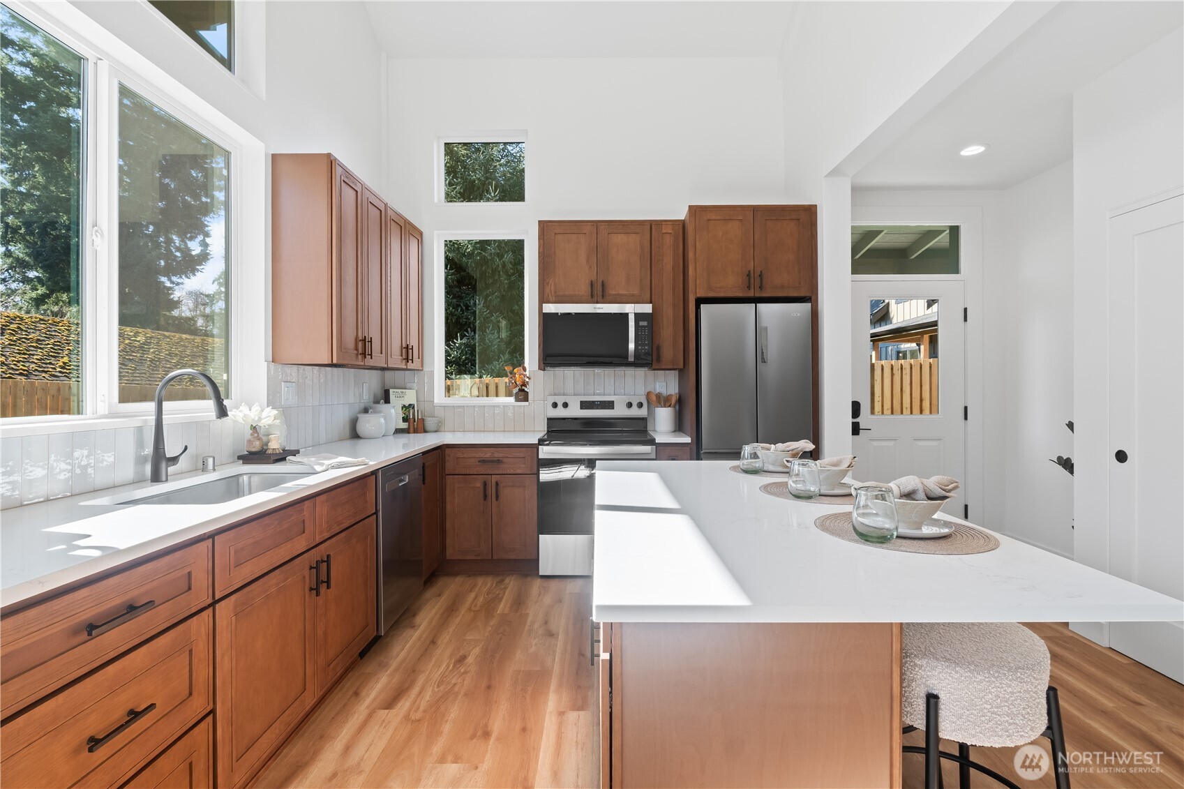 2905 Cedarwood Avenue , Bellingham, WA 98225