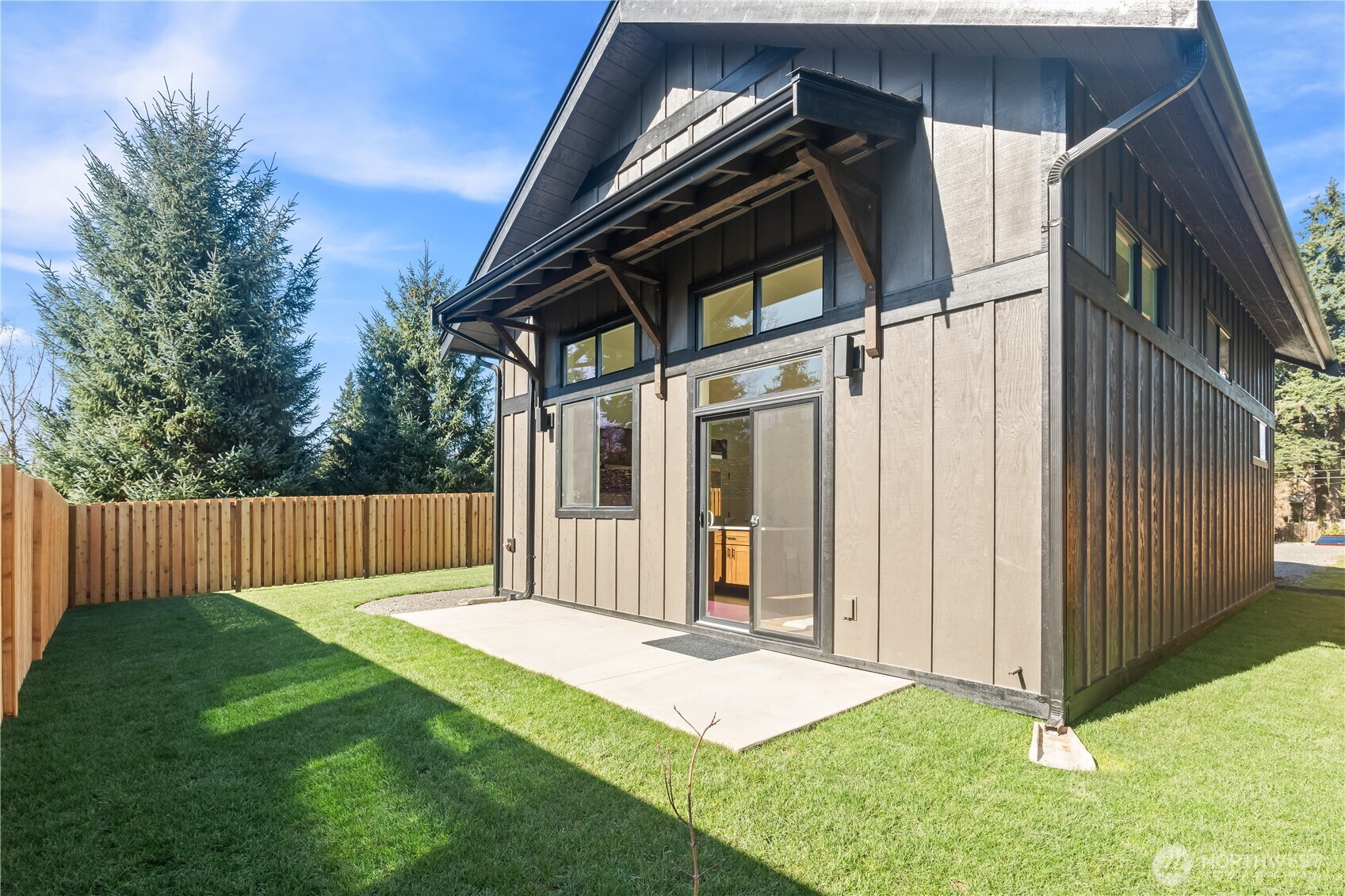 2905 Cedarwood Avenue , Bellingham, WA 98225