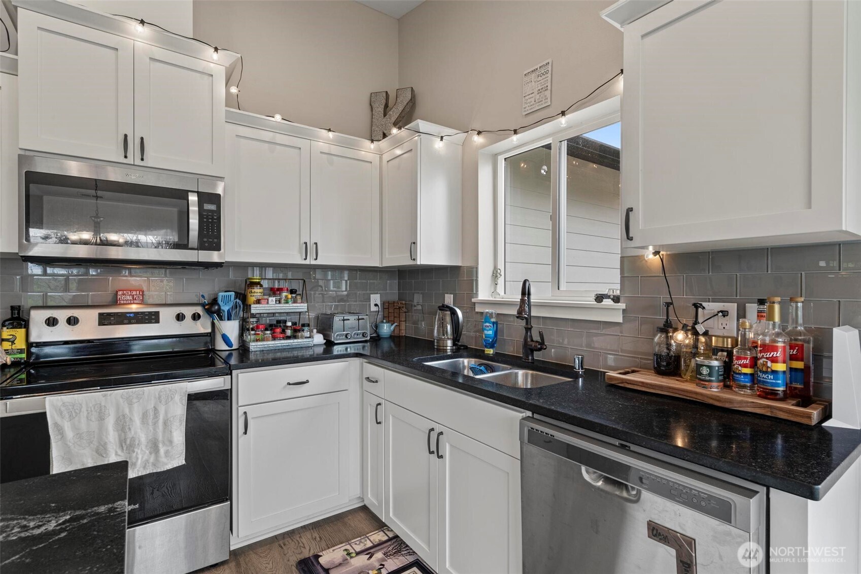 144 38 18 Loop Road , Centralia, WA 98531