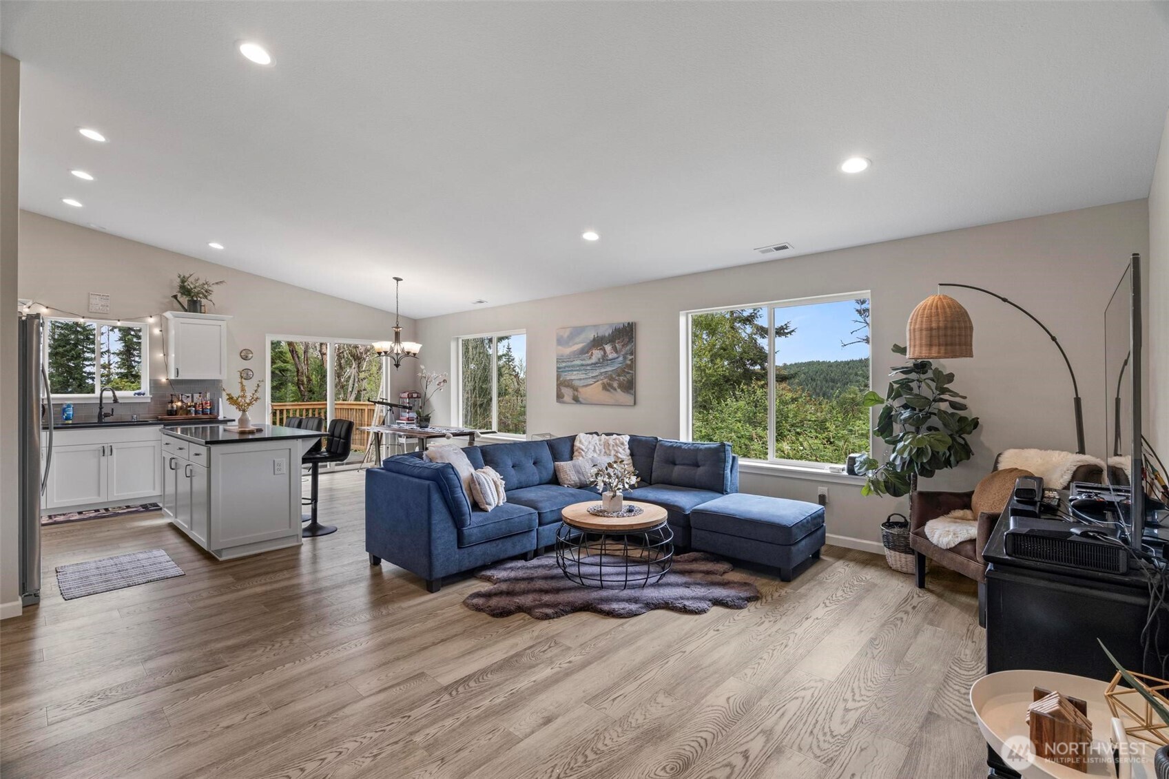 144 38 18 Loop Road , Centralia, WA 98531