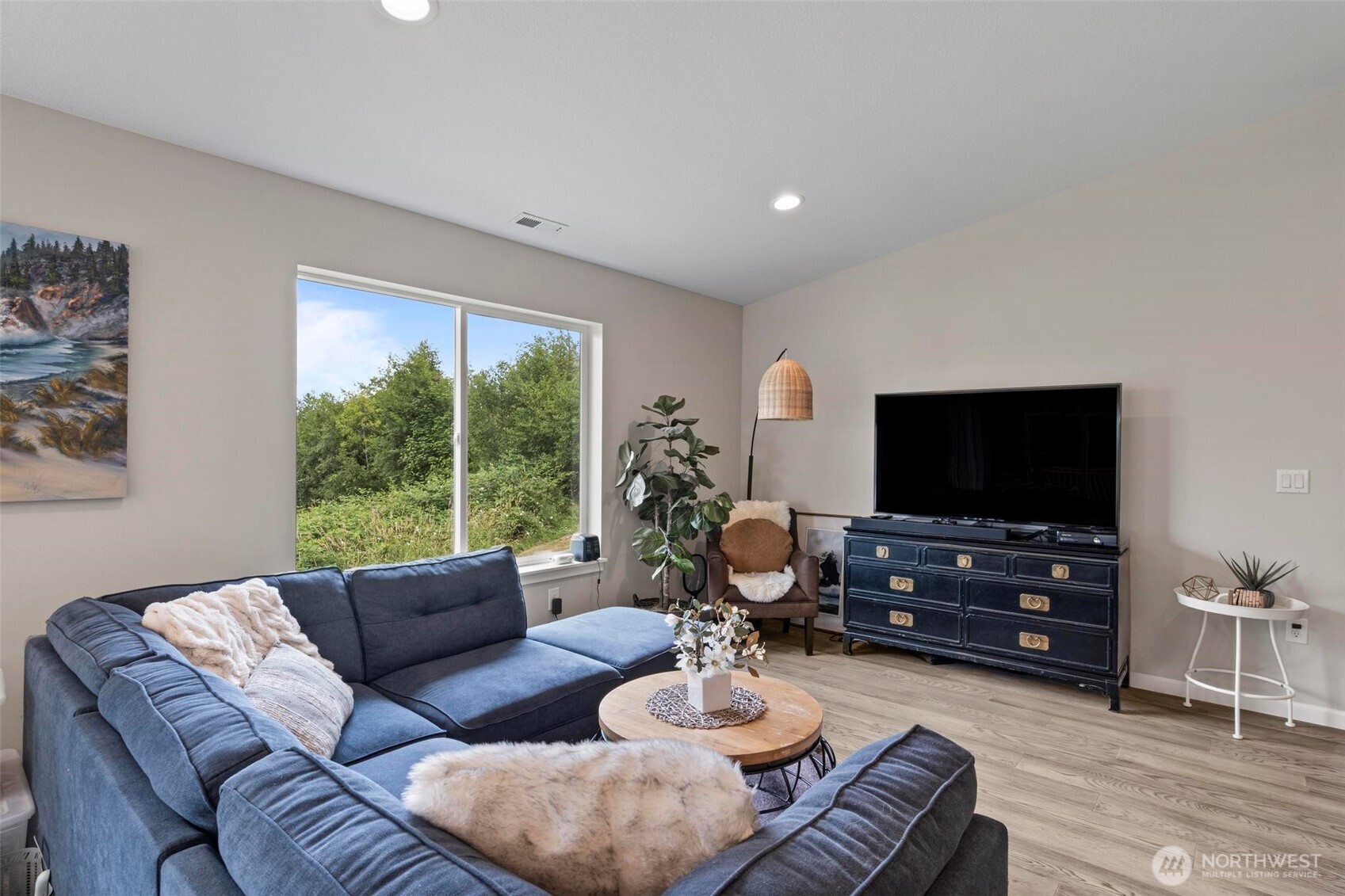 144 38 18 Loop Road , Centralia, WA 98531