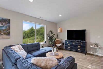 144 38 18 Loop Road , Centralia, WA 98531 - Photo 7