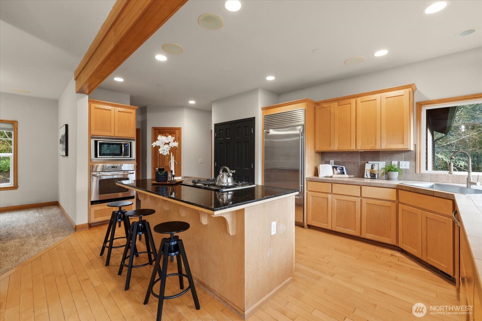 16470 Uplands Way SE, North Bend, WA 98045