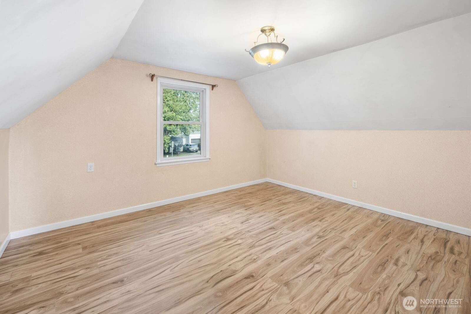 510 State Street , Sumner, WA 98390