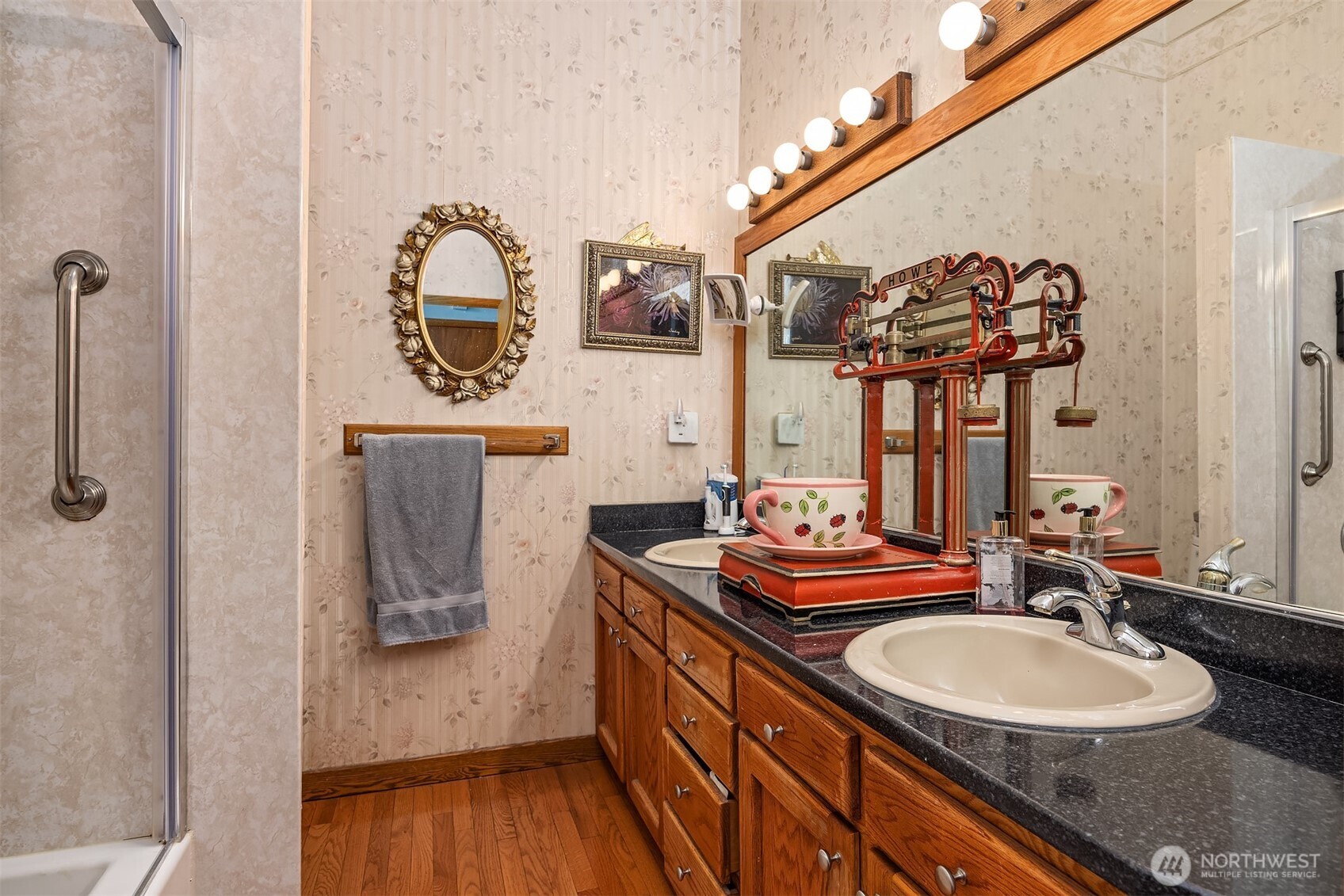 18654 NE 55th Street , Redmond, WA 98052