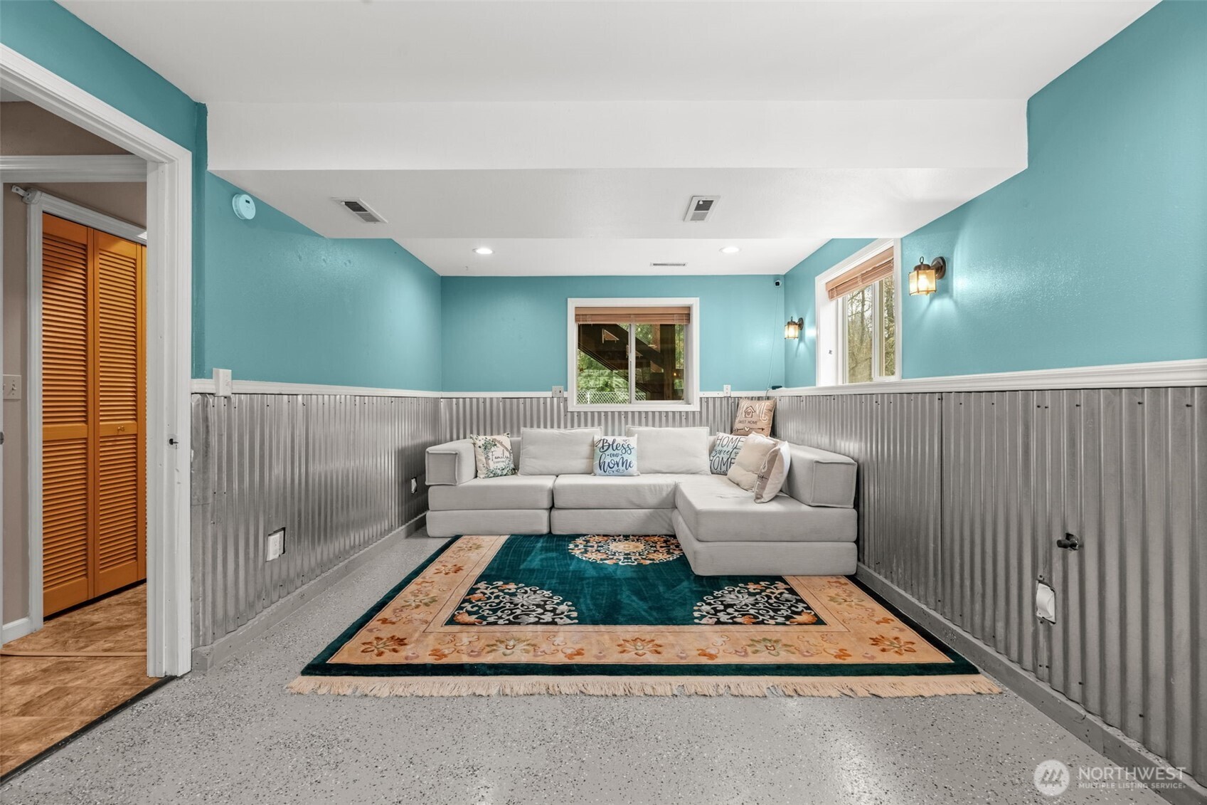 1030 Hillandale Drive E, Port Orchard, WA 98366