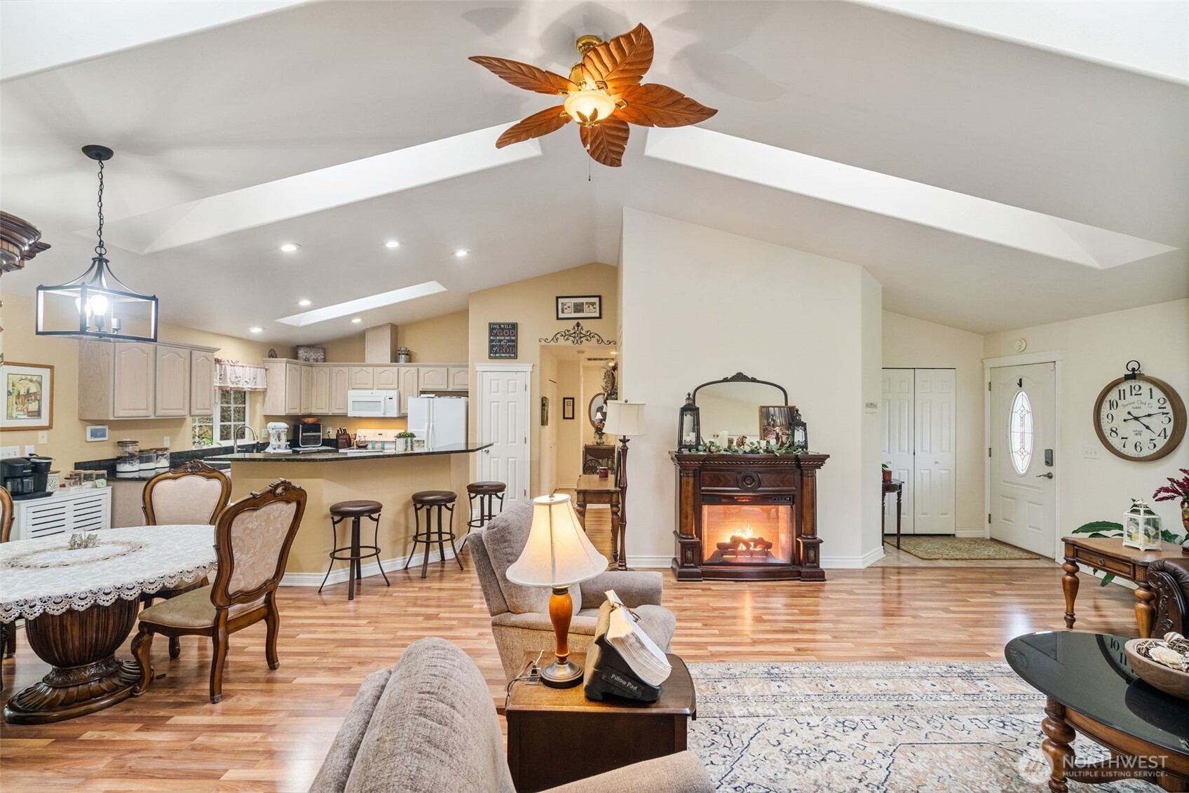 181 John Road , Chehalis, WA 98532