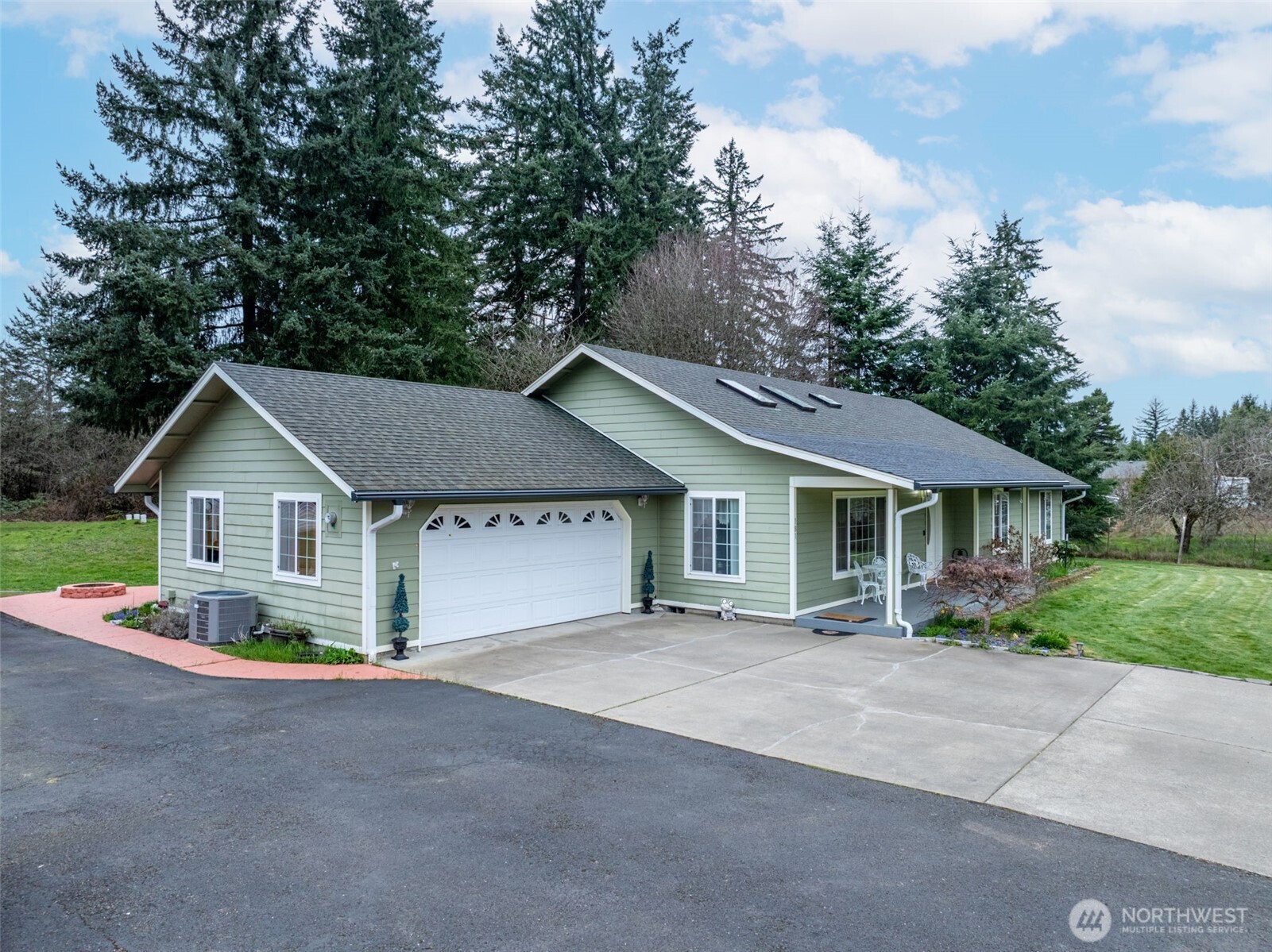 181 John Road , Chehalis, WA 98532