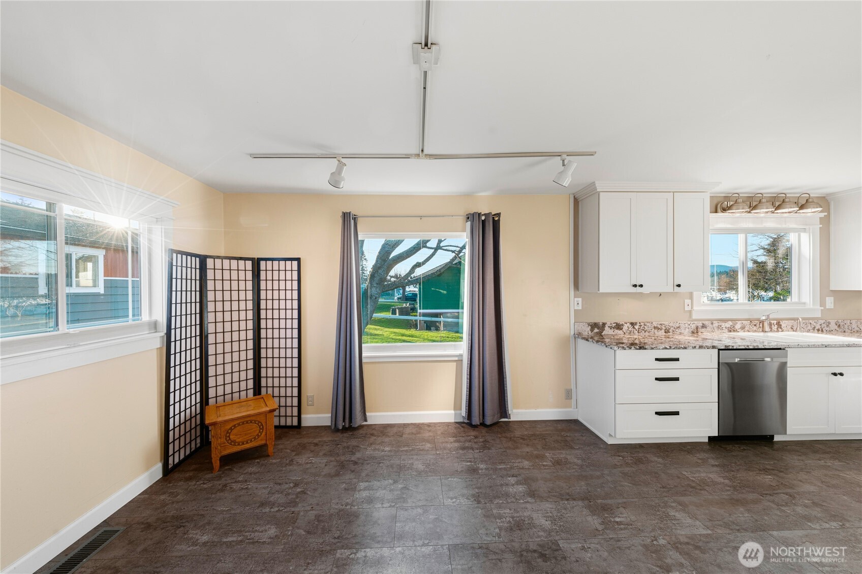 1411 5th Street , Anacortes, WA 98221