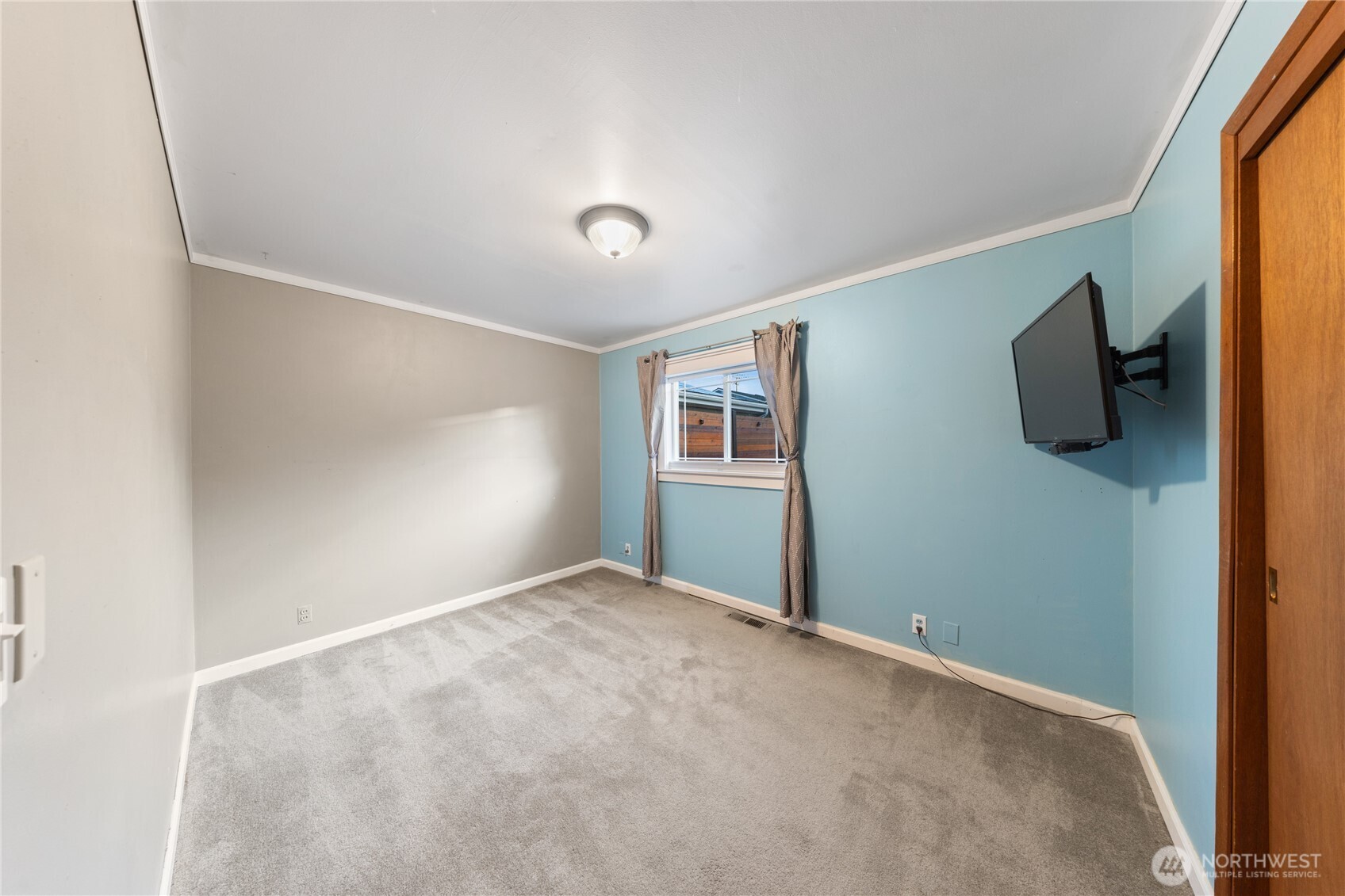 1411 5th Street , Anacortes, WA 98221