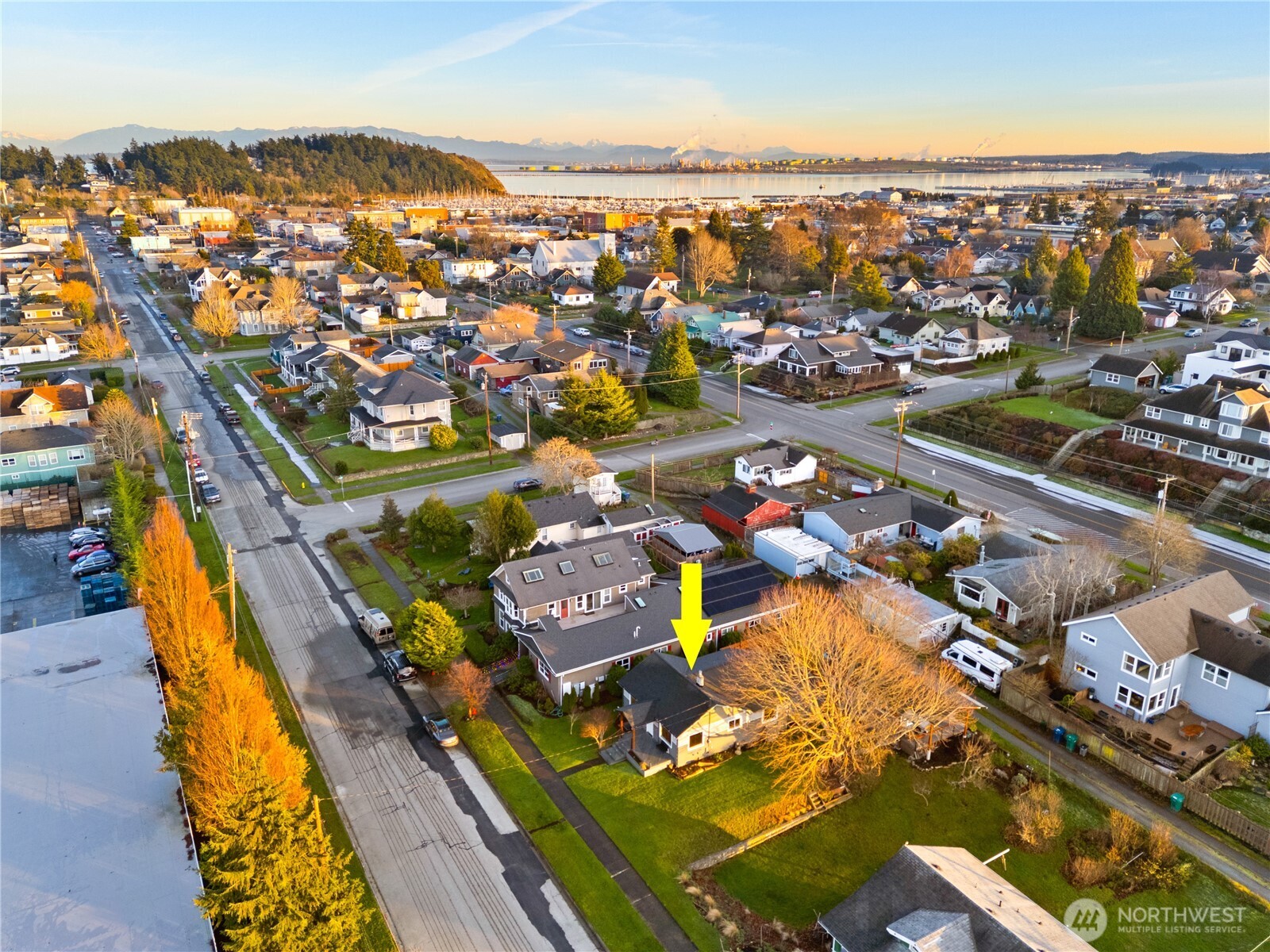 1411 5th Street , Anacortes, WA 98221