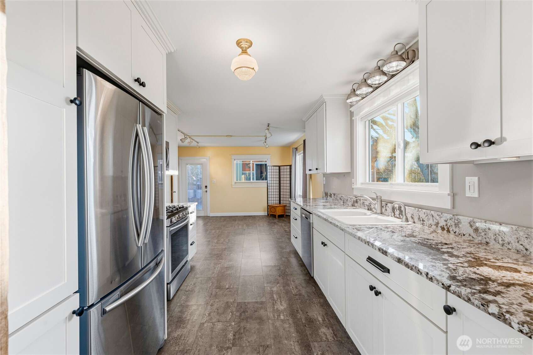 1411 5th Street , Anacortes, WA 98221