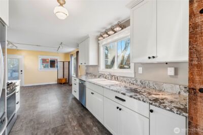 1411 5th Street , Anacortes, WA 98221 - Photo 9