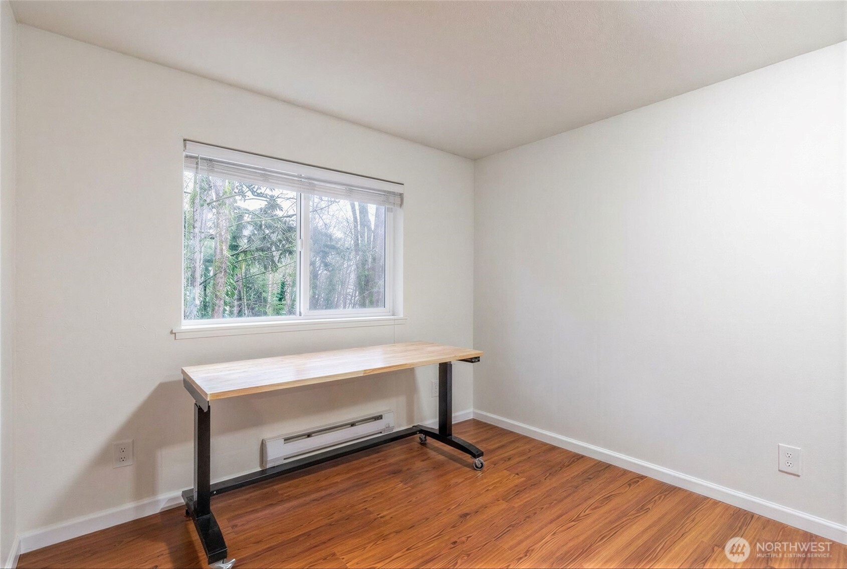 975 Aberdeen Avenue NE #F207, Renton, WA 98056