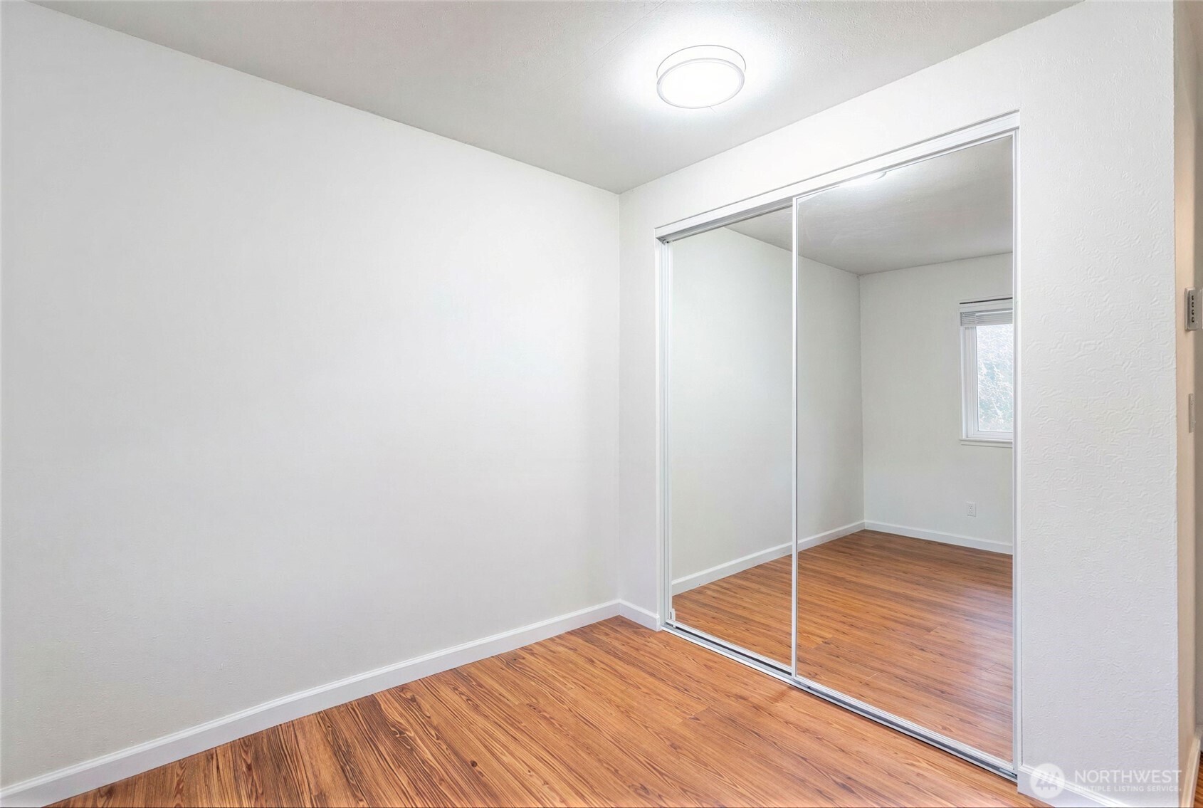 975 Aberdeen Avenue NE #F207, Renton, WA 98056