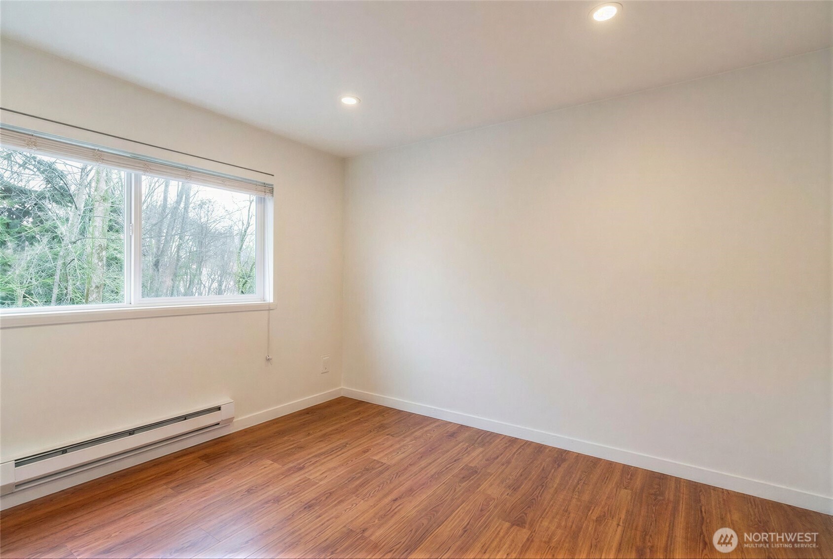 975 Aberdeen Avenue NE #F207, Renton, WA 98056