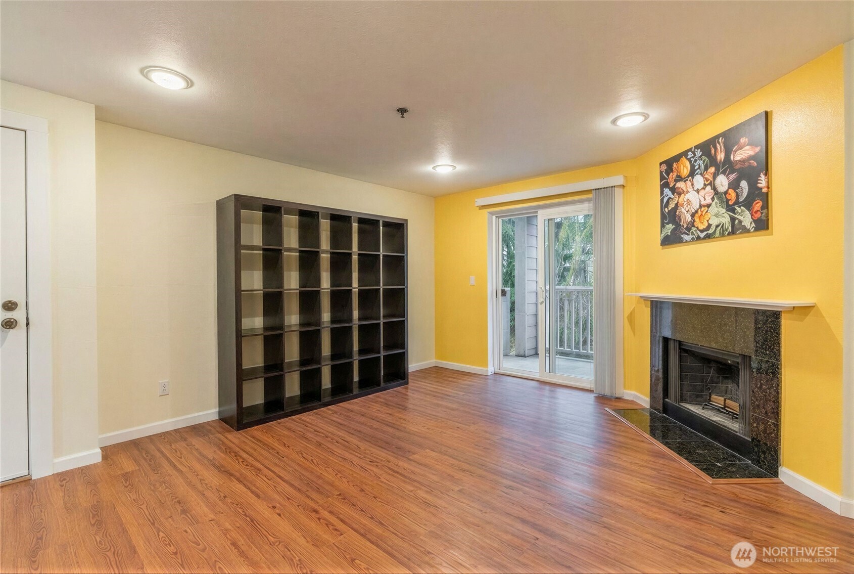 975 Aberdeen Avenue NE #F207, Renton, WA 98056