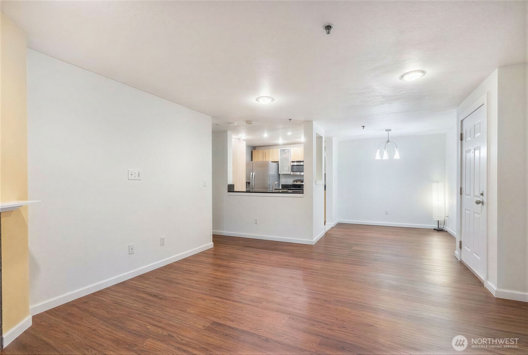 975 Aberdeen Avenue NE #F207, Renton, WA 98056