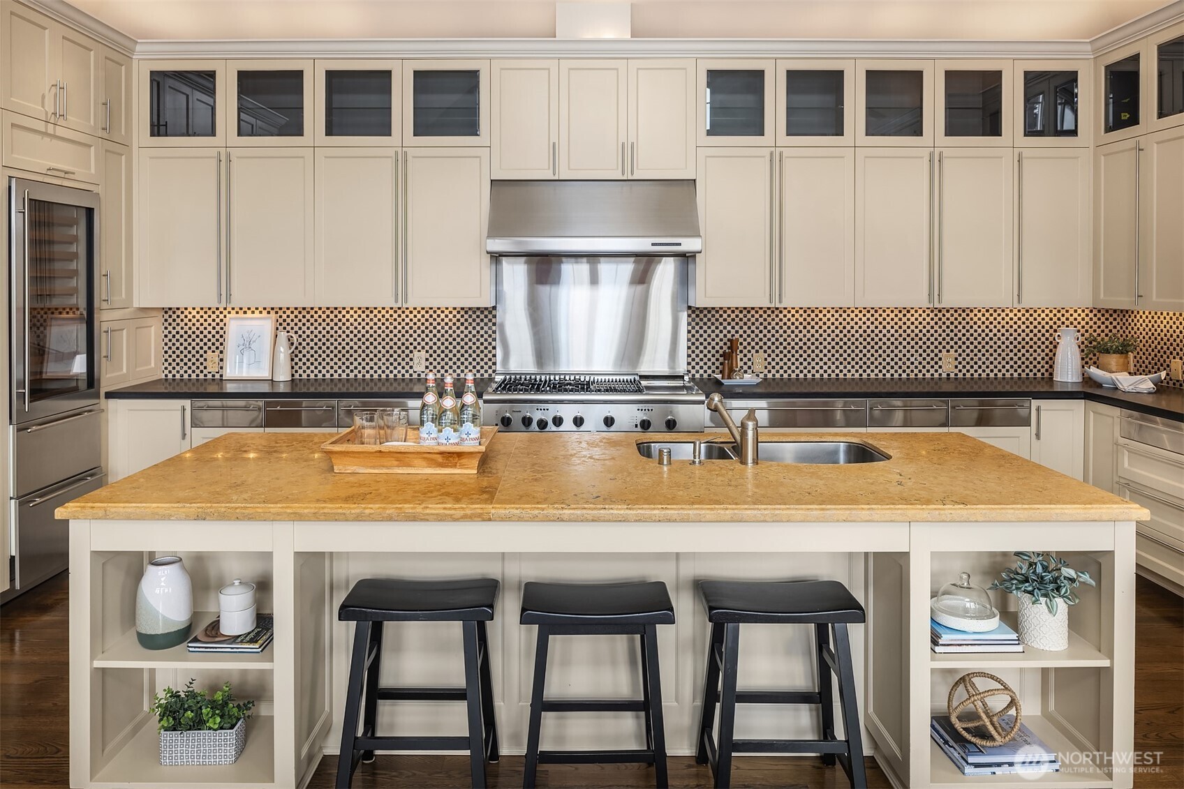 463 39th Avenue E, Seattle, WA 98112