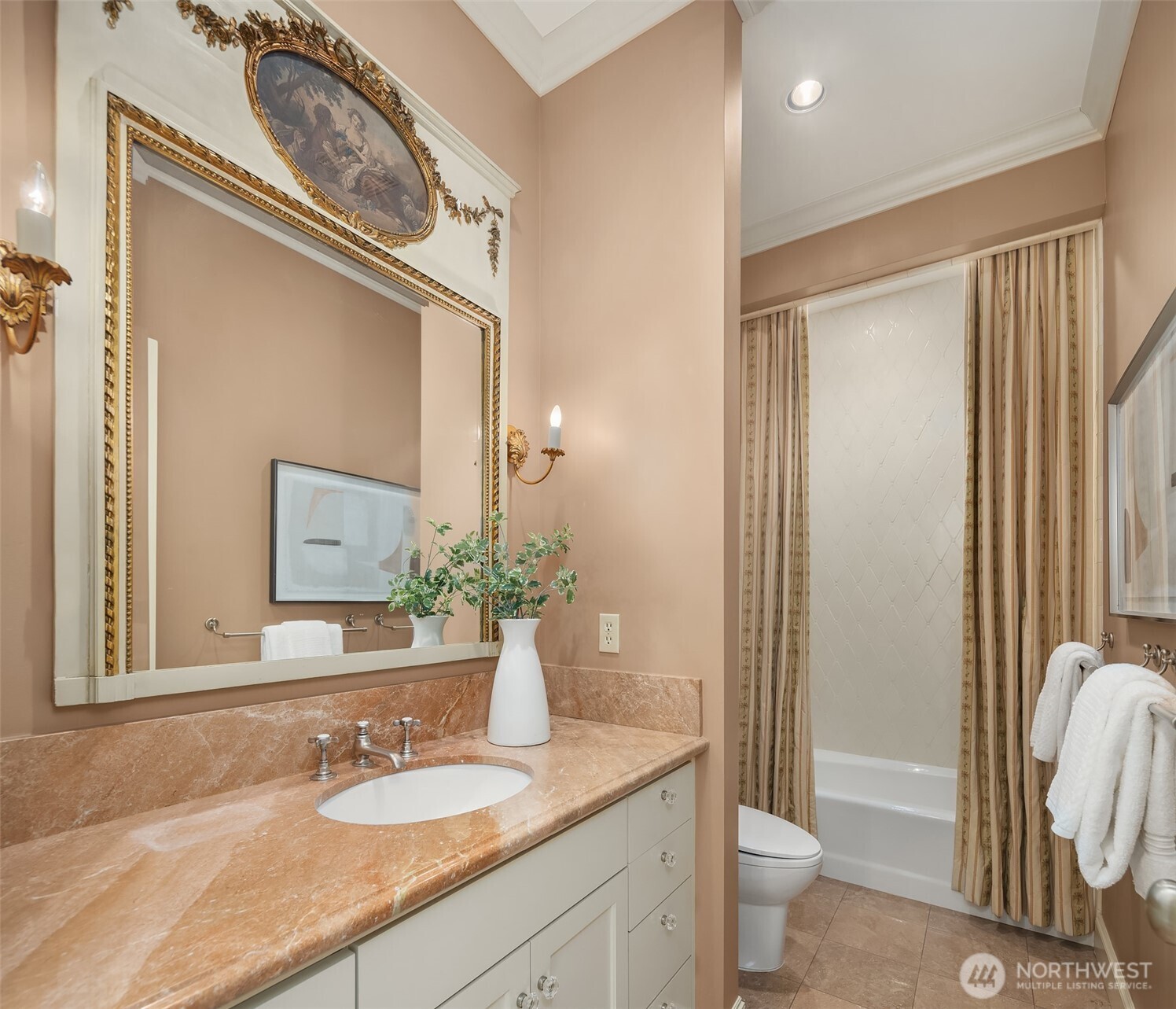 463 39th Avenue E, Seattle, WA 98112