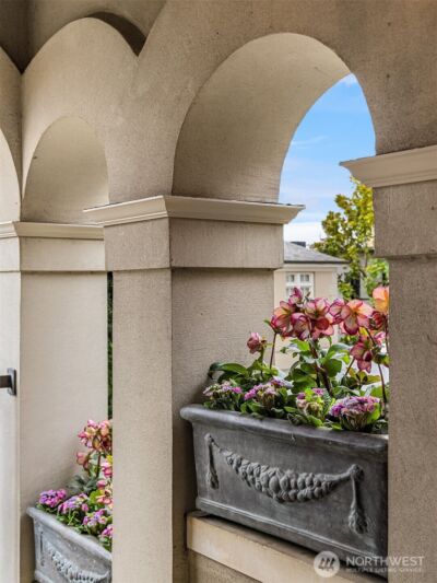 463 39th Avenue E, Seattle, WA 98112 - Photo 7