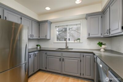 730 N 95th Street , Seattle, WA 98103 - Photo 6