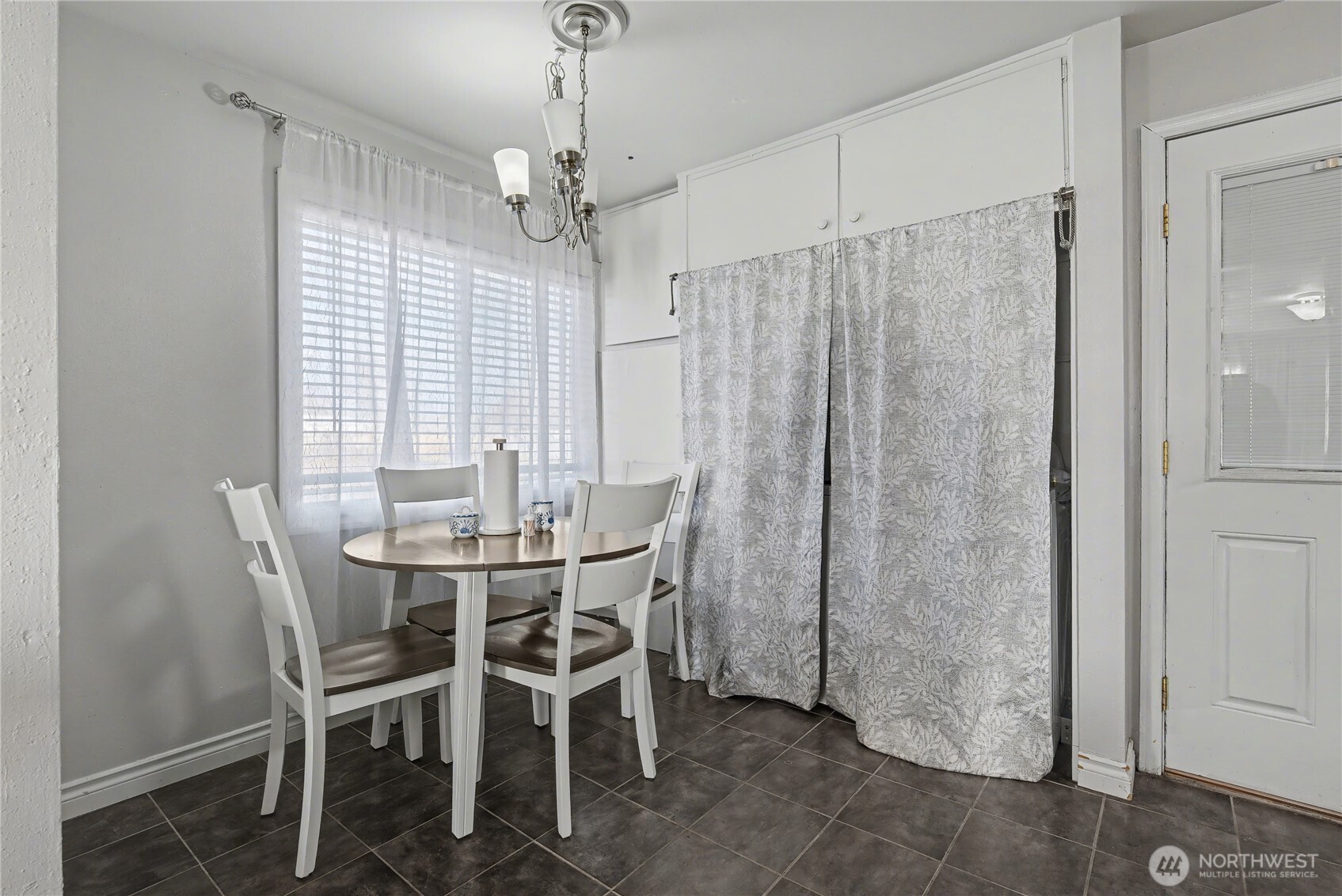 160 G Street NE, Ephrata, WA 98823