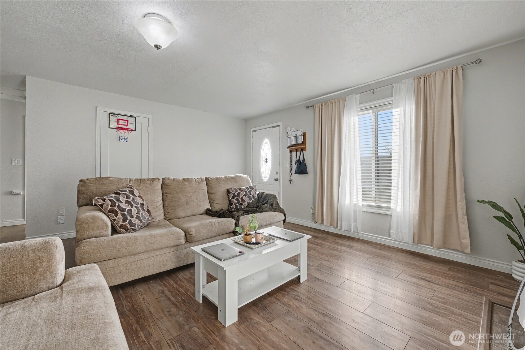 160 G Street NE, Ephrata, WA 98823