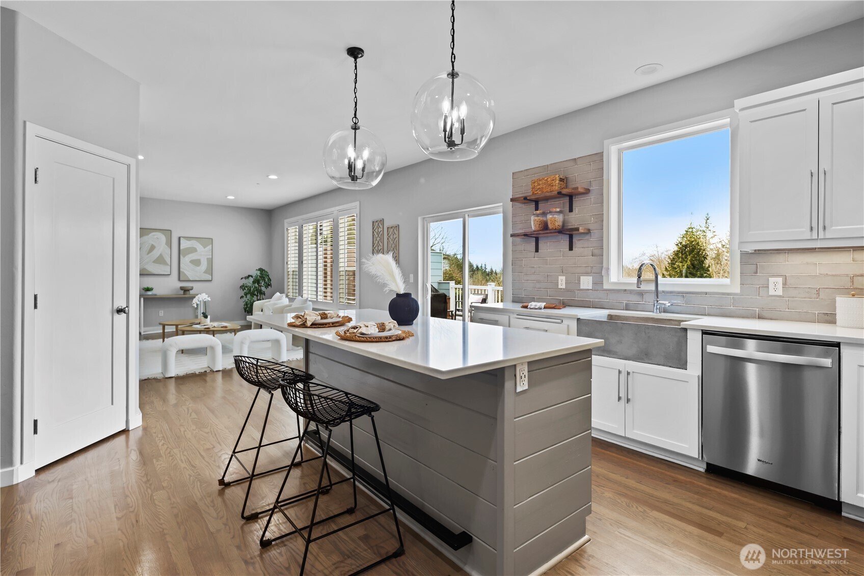 9806 Trombley Road , Snohomish, WA 98290-6379