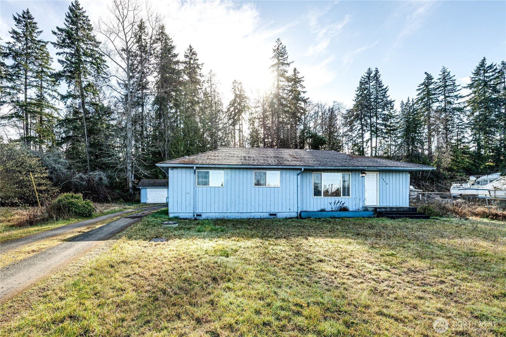 1938 W Highway 101 , Port Angeles, WA 98363