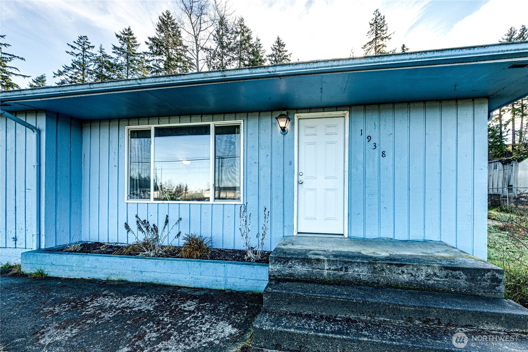 1938 W Highway 101 , Port Angeles, WA 98363