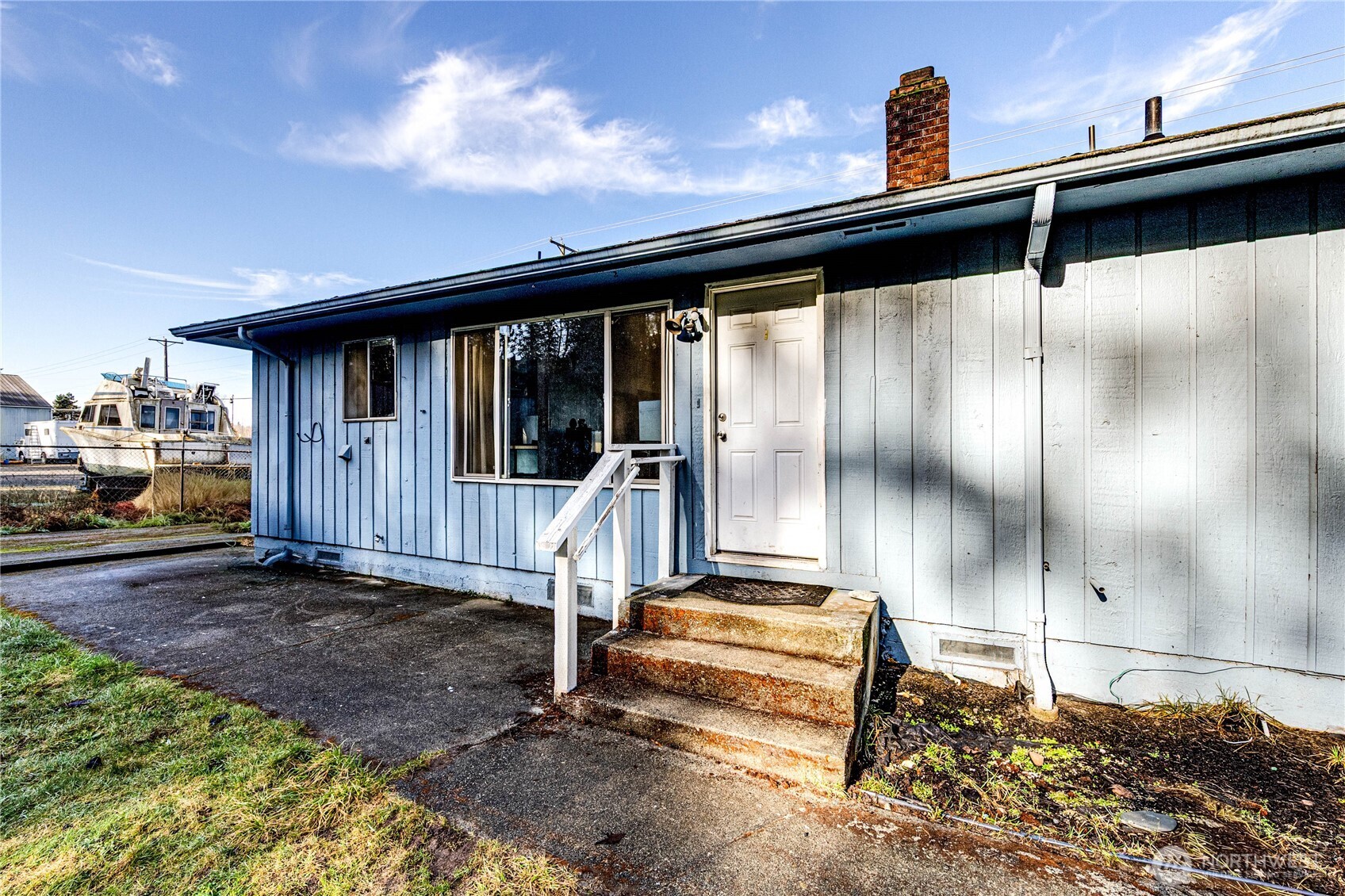 1938 W Highway 101 , Port Angeles, WA 98363