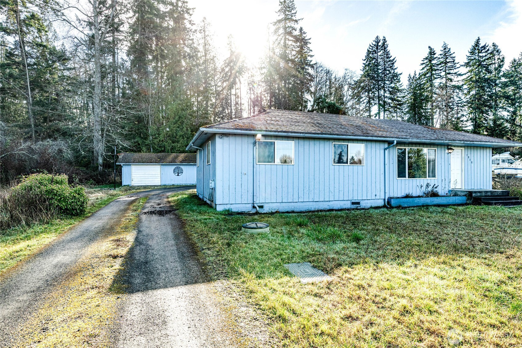 1938 W Highway 101 , Port Angeles, WA 98363