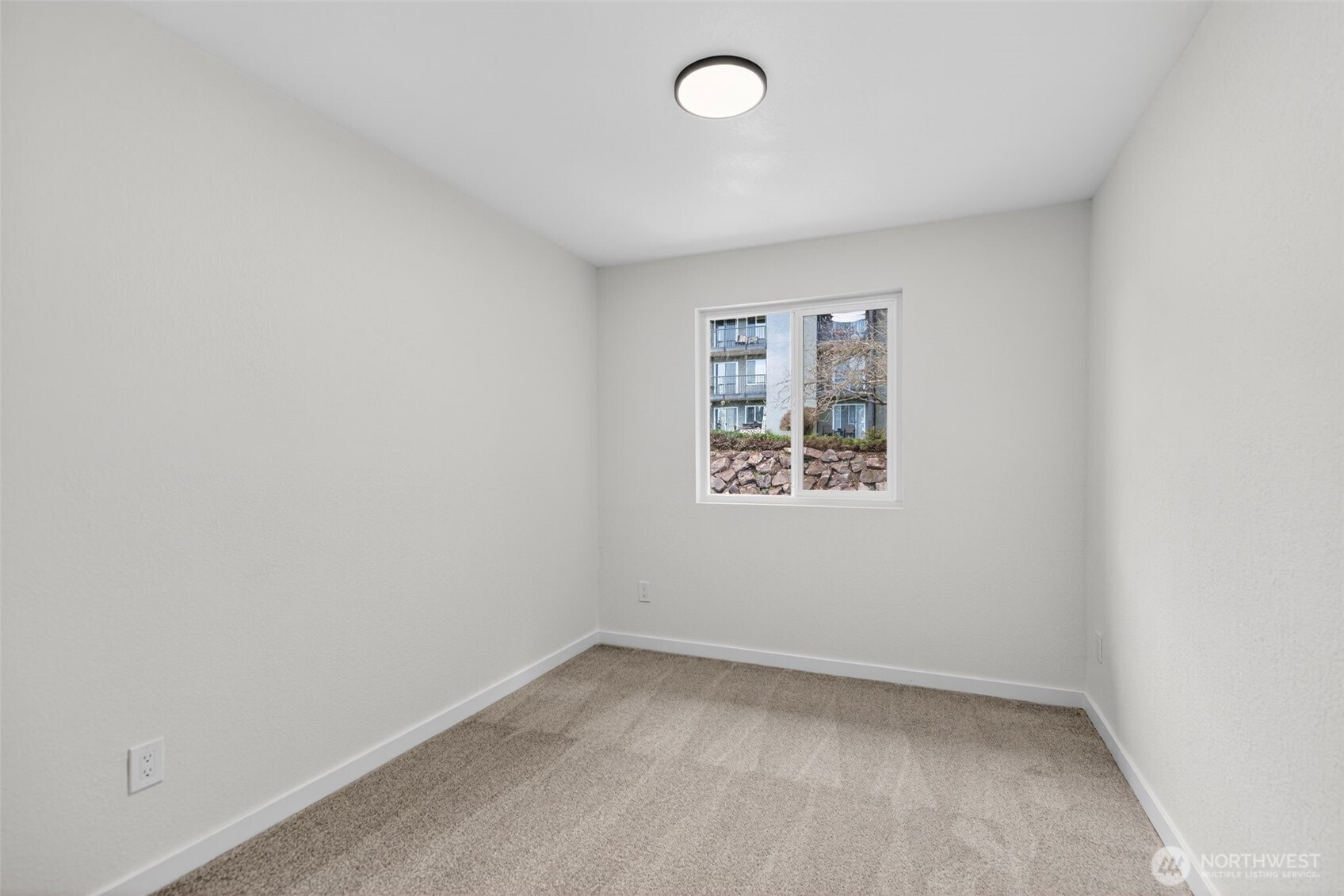 615 75th Street SE #C53, Everett, WA 98203