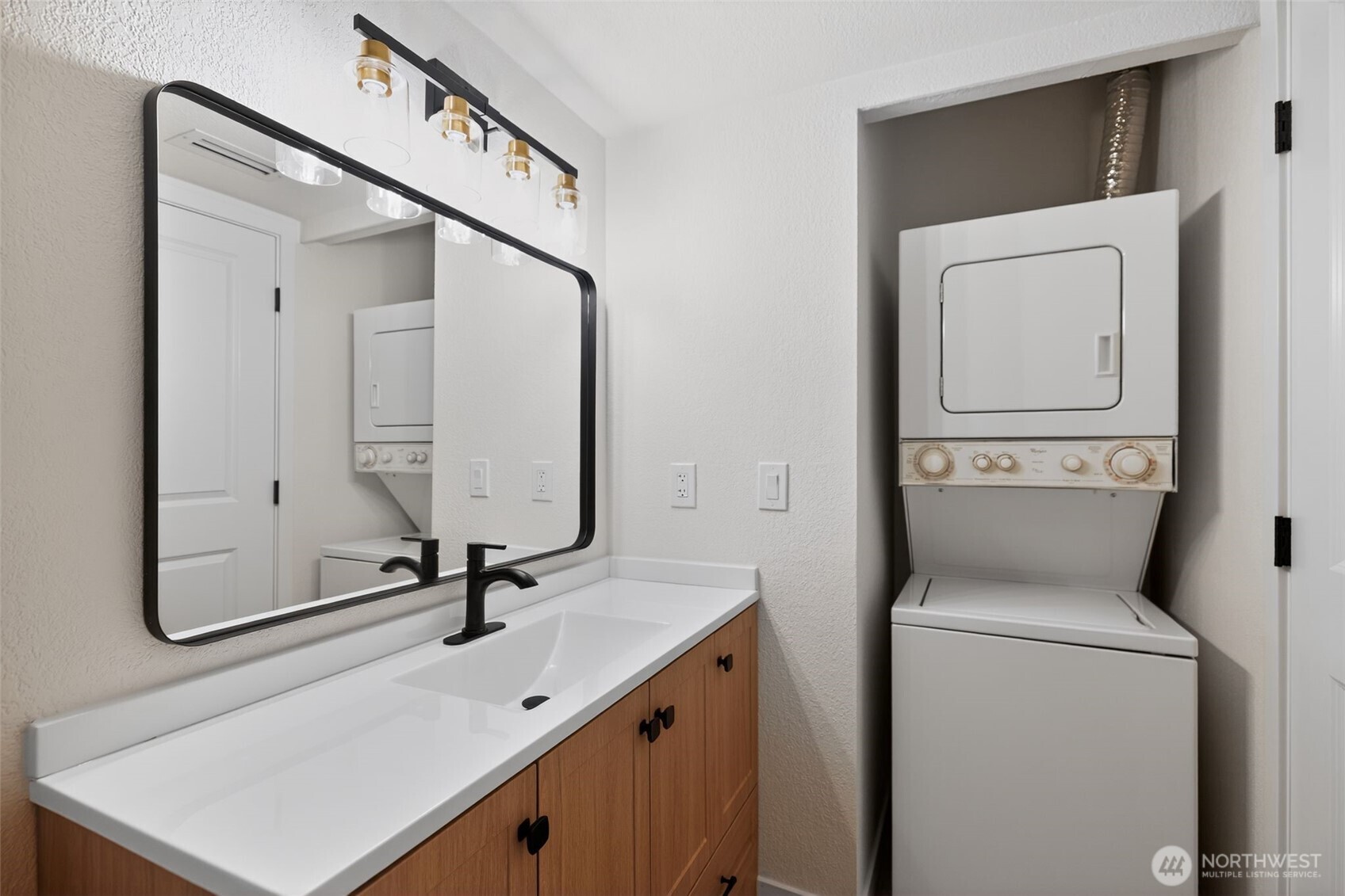 615 75th Street SE #C53, Everett, WA 98203