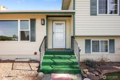 6919 D.5 Road NE, Moses Lake, WA 98837 - Photo 4