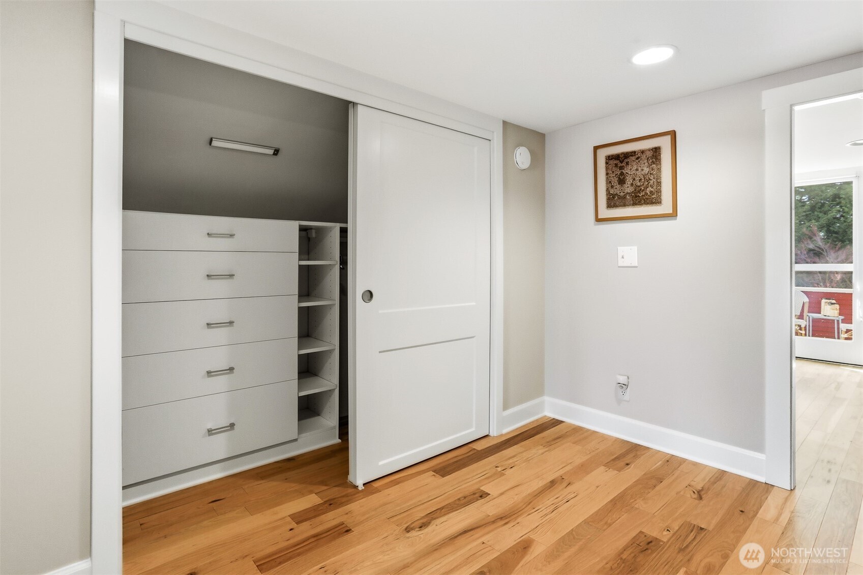 6725 Earl Avenue NW, Seattle, WA 98117