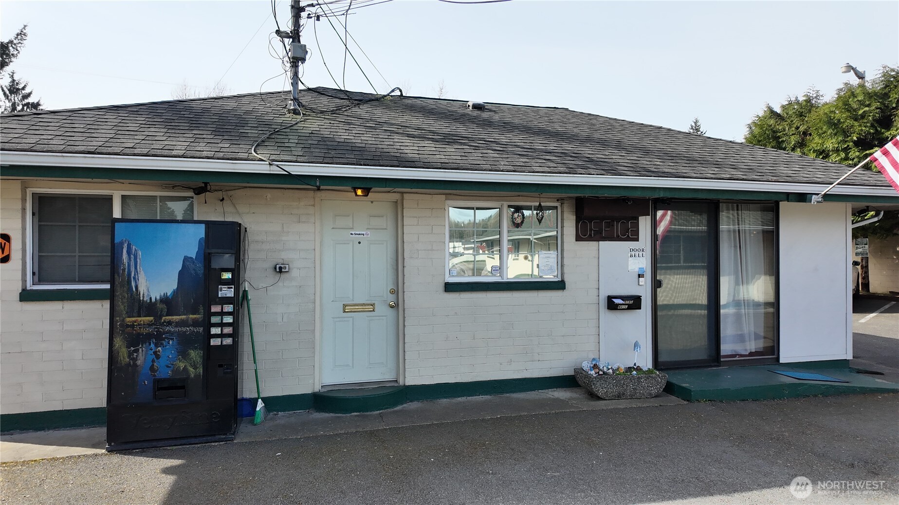 19930 State Route 2 , Monroe, WA 98272-6358