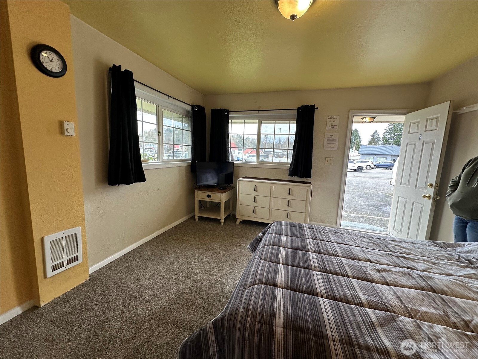 19930 State Route 2 , Monroe, WA 98272-6358