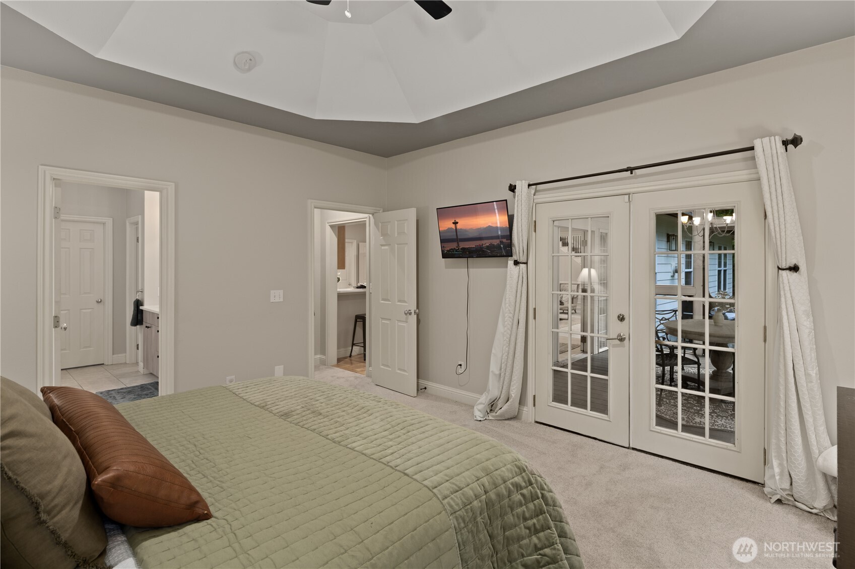 24878 SE 372nd Street , Enumclaw, WA 98022