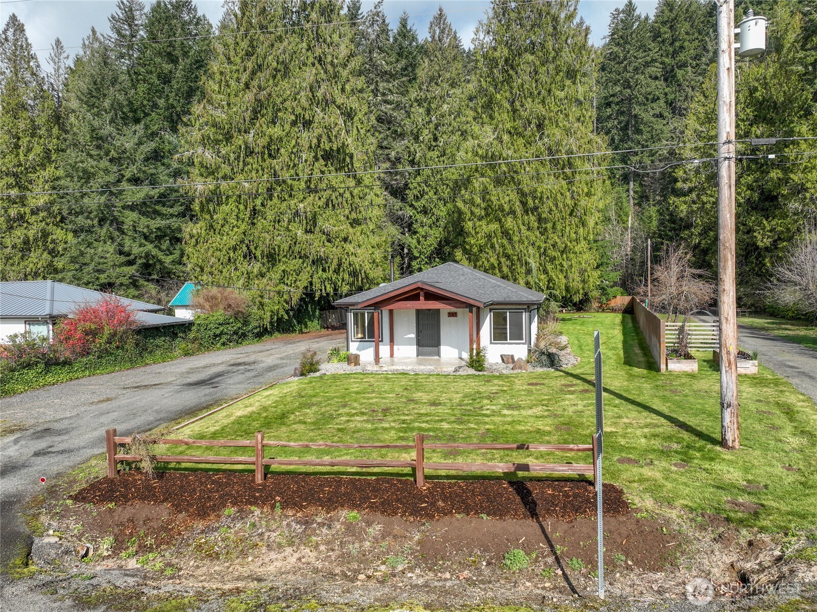 547 Silverbrook Road , Randle, WA 98377