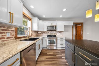 547 Silverbrook Road , Randle, WA 98377 - Photo 11