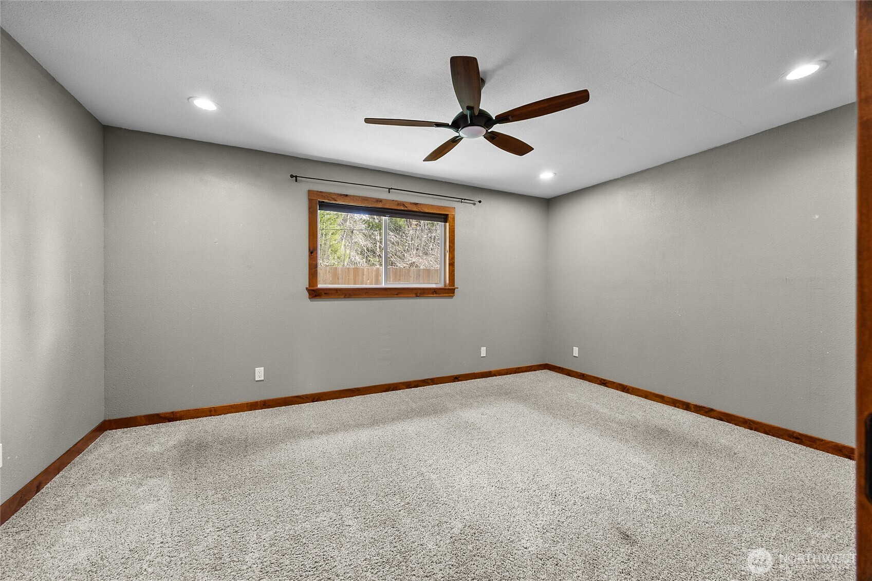 547 Silverbrook Road , Randle, WA 98377