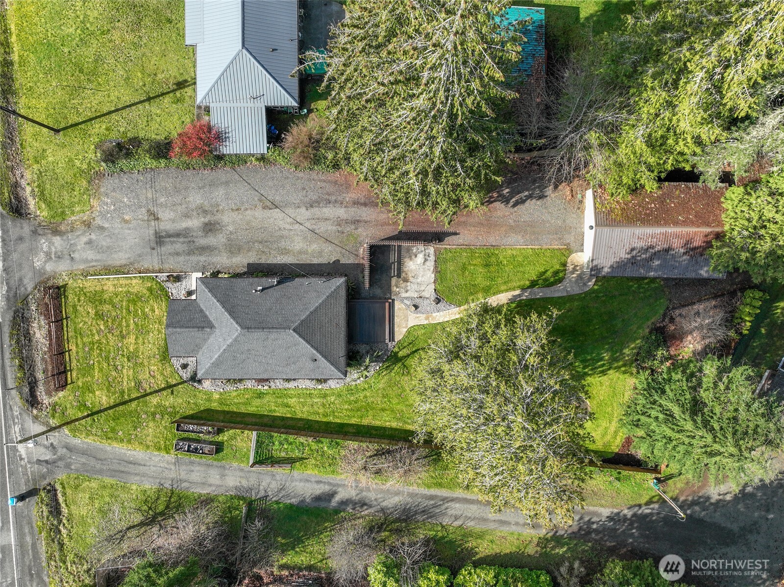547 Silverbrook Road , Randle, WA 98377